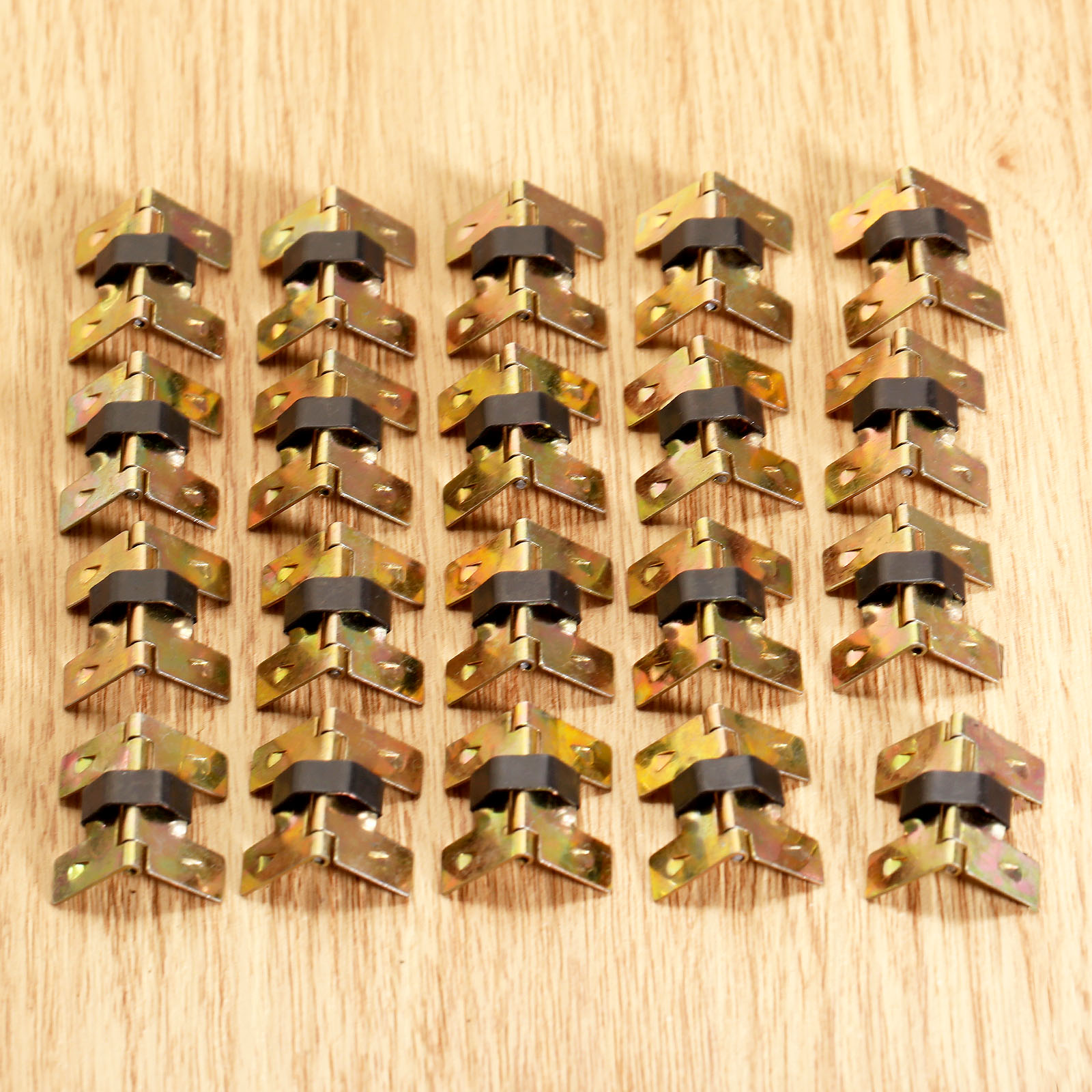 Furniture Hardware And Fittings - 20 Stück 20 x 18 mm
